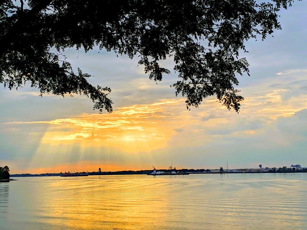 SLOOOOOWWWW DOOOOWWWWNNN